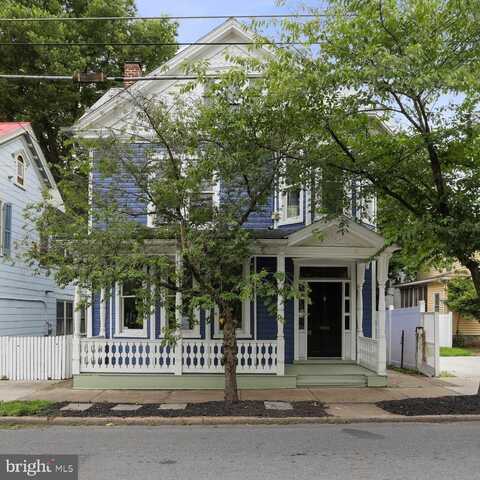 224 S RALEIGH STREET, MARTINSBURG, WV 25401