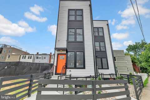 2333 FAIRLAWN AVENUE SE, WASHINGTON, DC 20020