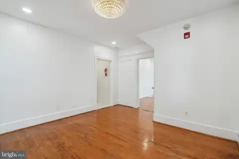 50 E MAIN STREET, MOORESTOWN, NJ 08057