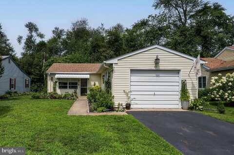 33 NARBERTH PLACE, SOUTHAMPTON, NJ 08088