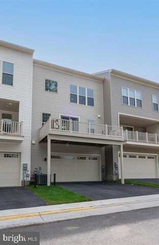 1602 FIELD SPARROW TERRACE NE, LEESBURG, VA 20176