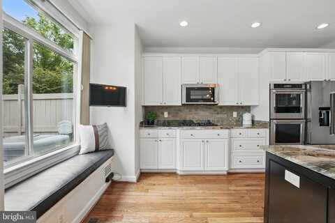 2119 21ST ROAD N, ARLINGTON, VA 22201
