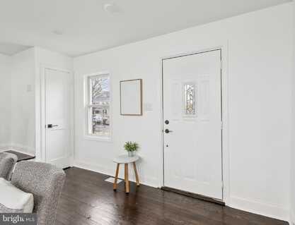 2215 FARRINGTON AVENUE, ALEXANDRIA, VA 22303