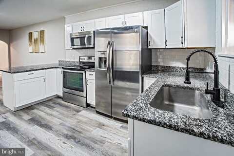 423 HOWELL DRIVE, NEW CASTLE, DE 19720