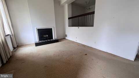 171 HOLLINGSTON PLACE, HIGHTSTOWN, NJ 08520