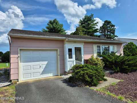 29 Carlisle Road, Toms River, NJ 08757