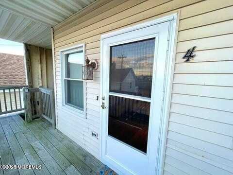 113 Lincoln Avenue, Seaside Heights, NJ 08751