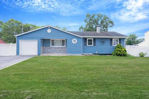 94 Arpage Drive E, Shirley, NY 11967