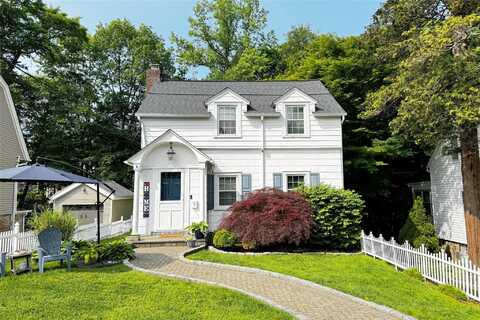 9 Brynwood Road, Yonkers, NY 10701