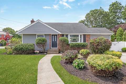 3388 Maplewood Drive, Wantagh, NY 11793