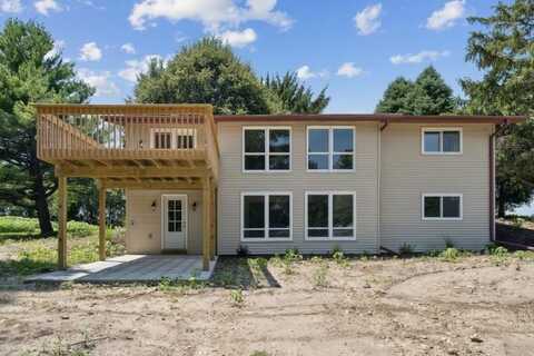 113 Island View Drive, Waverly, IA 50677