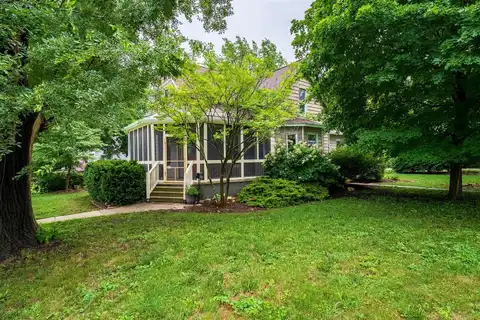 511 N Chestnut Street, Le Roy, IL 61752
