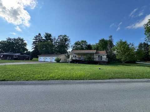 920 Collinsburg Road, Rostraver, PA 15089