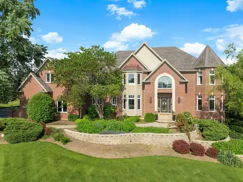 5n481 E Lakeview Circle, Saint Charles, IL 60175