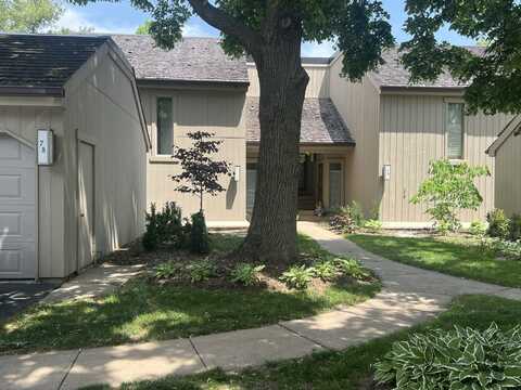 78 Foxwood Lane, Lake Barrington, IL 60010