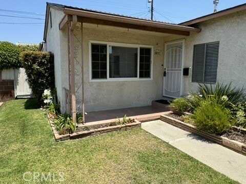5447 W 141st Street, Hawthorne, CA 90250