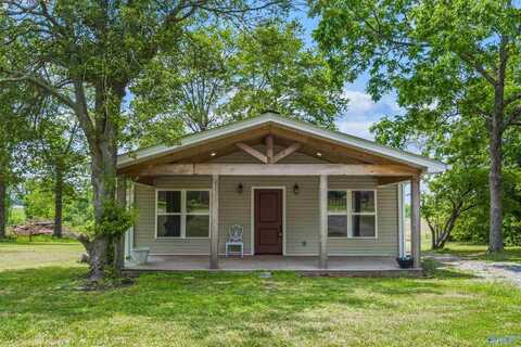 443 Main Street South, Section, AL 35771
