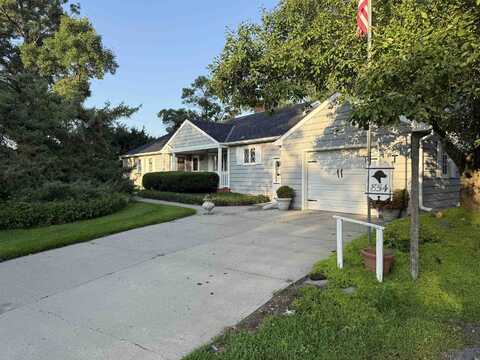854 4th St, Meadow Grove, NE 68752
