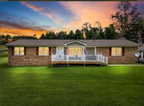 437 Posey Road NW, Floyd, VA 24091