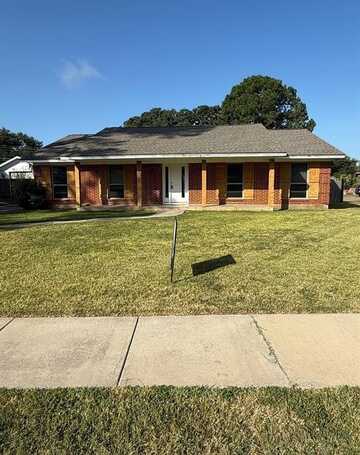 1710 Cresthaven Drive, Pantego, TX 76013