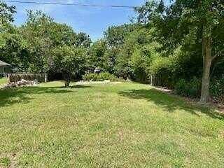 205 N Main Street, Edgewood, TX 75117