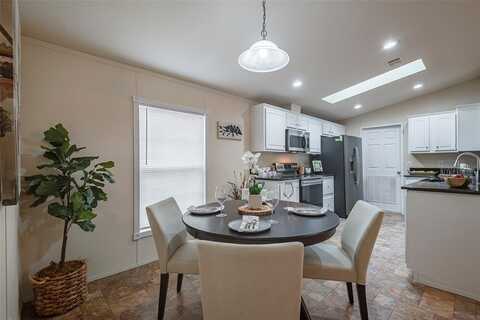 6328 Fm 512, Wolfe City, TX 75496