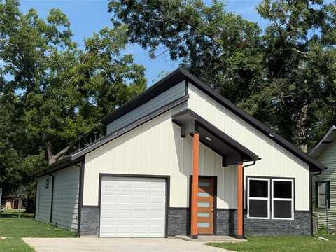 1313 S Walnut Street, Sherman, TX 75090