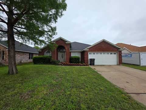 1123 Deer Valley Lane, Arlington, TX 76001