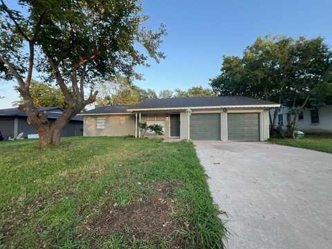 3316 Shorewood Drive, Mesquite, TX 75150