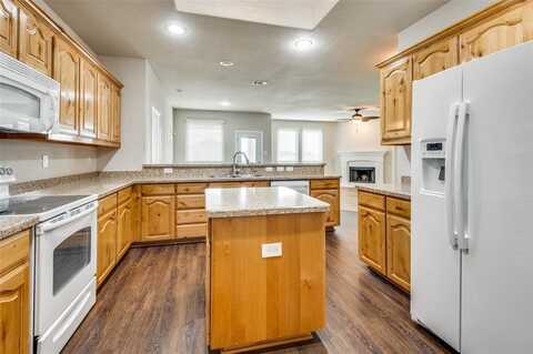 1449 Elkford Lane, Fort Worth, TX 76247