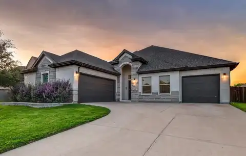 3412 Tree Shadow Lane, Grand Prairie, TX 76065