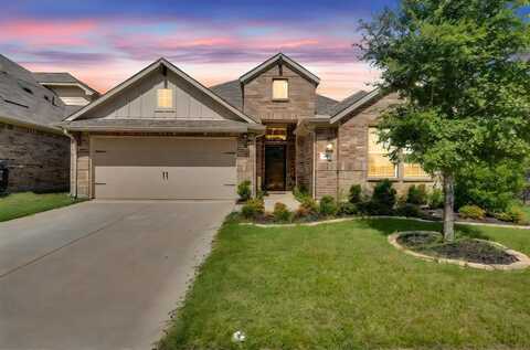 944 Crockett Street, Aubrey, TX 76227