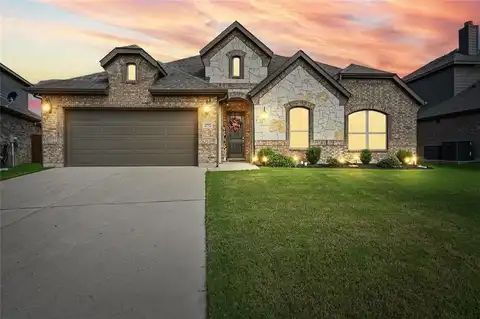 2772 Lisa Maria Street, Burleson, TX 76028