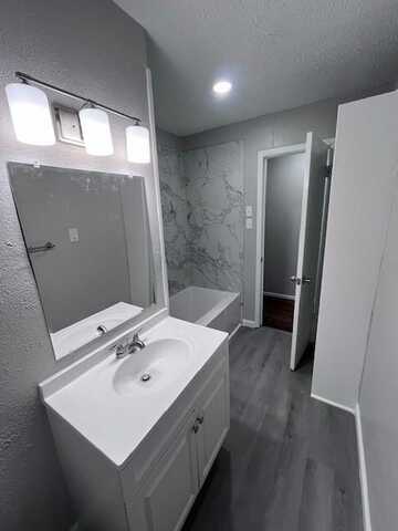 2428 Klondike Drive, Dallas, TX 75228