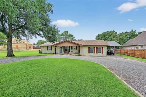 126 Pawnee Trail, Lake Kiowa, TX 76240
