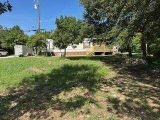 109 E Avenue Avenue, Whitney, TX 76692