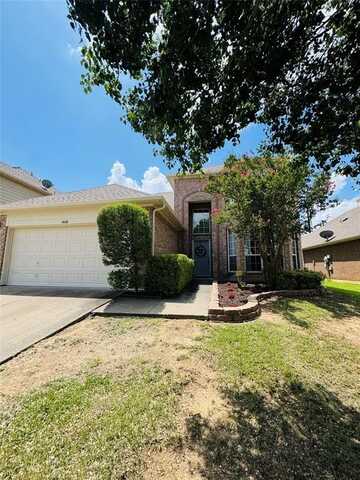 4648 Park Bend Drive, Fort Worth, TX 76137