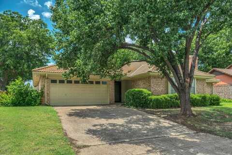 6613 Bayberry Drive, Fort Worth, TX 76137