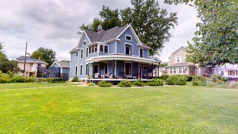 1104 W CEDAR ST, Cherokee, IA 51012