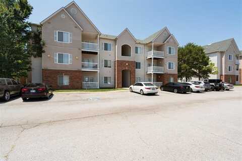 2200 Classen Boulevard, Norman, OK 73071