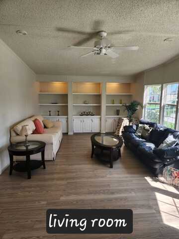 6686 YEDRA AVE, Fort Pierce, FL 34951