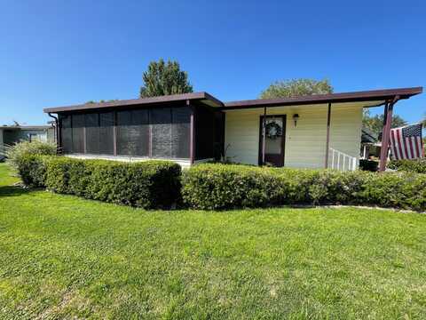 40 South Meadow Drive, Plant City, FL 33565