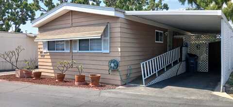12550 E Carson St, Hawaiian Gardens, CA 90716