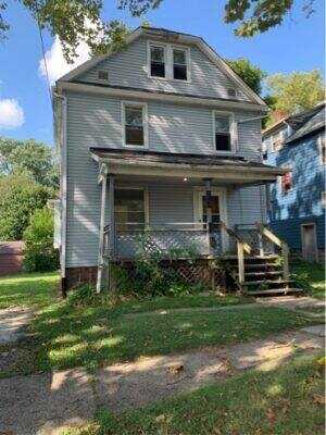945 Clark St, Akron, OH 44306