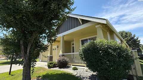7706 W 21st Ave, Kennewick, WA 99338