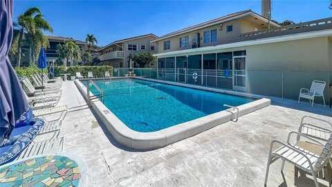 2115 NE 42nd Ct, Lighthouse Point, FL 33064