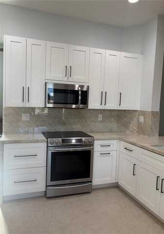 32204 SW 205th Ave, Homestead, FL 33030