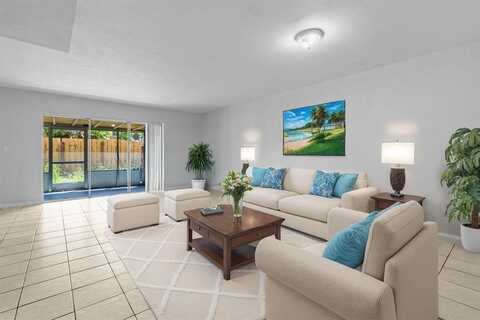 5708 Blueberry Ct, Fort Lauderdale, FL 33313