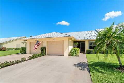 7711 SE Sugar Sand Circle, Hobe Sound, FL 33455