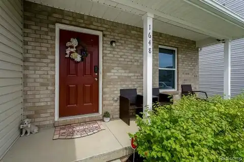 1648 Golfview Drive, Ypsilanti, MI 48198